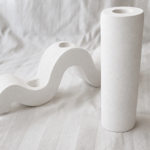 Vază Decorativă Minimalistă, Formă Conică, 15 cm — Pillar Vase | Lazuran Studio